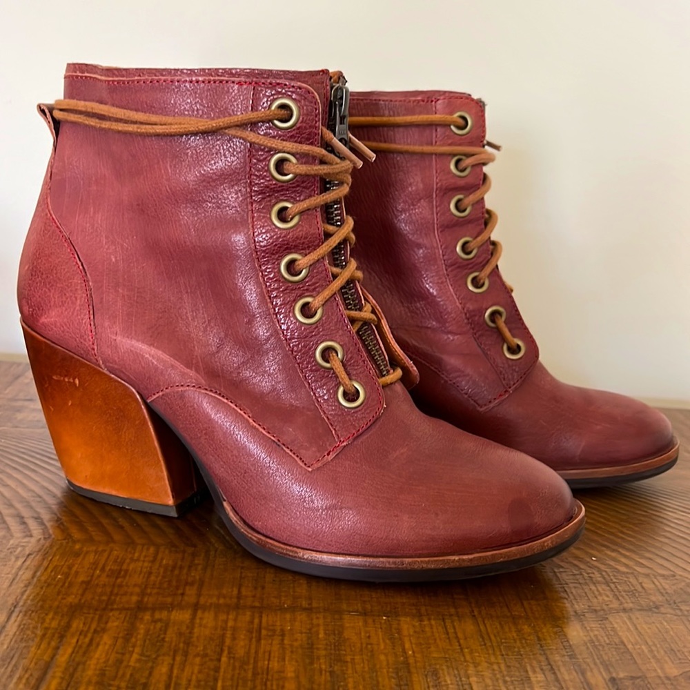 Kork- Ease boots , kalpana, burgundy, size 10